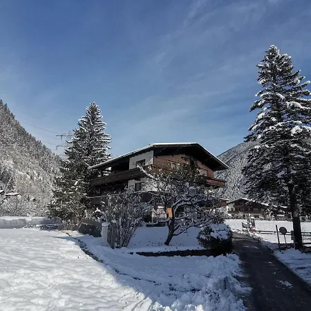 Haus Kroll Apartment Mayrhofen